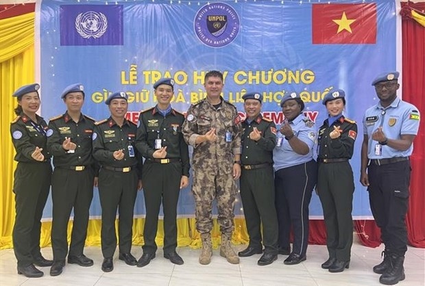 Vietnamese police officers honoured by UNMISS orders